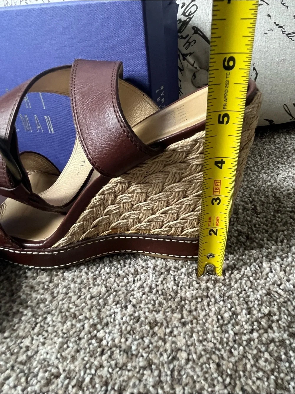 Stuart Weitzman Cognac Brown Leather Espadrille Wedge Sandals. Size 11 - Picture 12 of 16